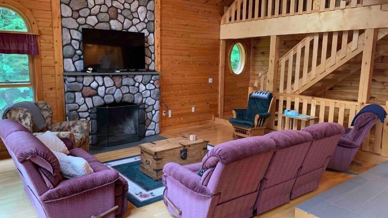 Photo of Livingroom in Island Falls