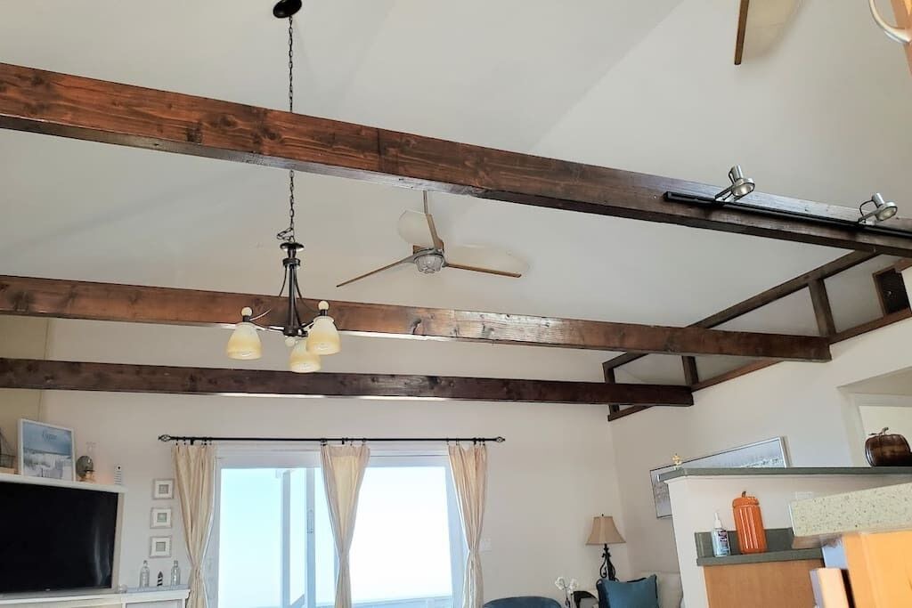 Photo of Livingroom in Salisbury Beach