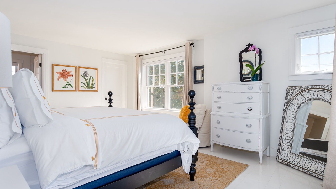 Photo of Bedroom in Higgins Beach