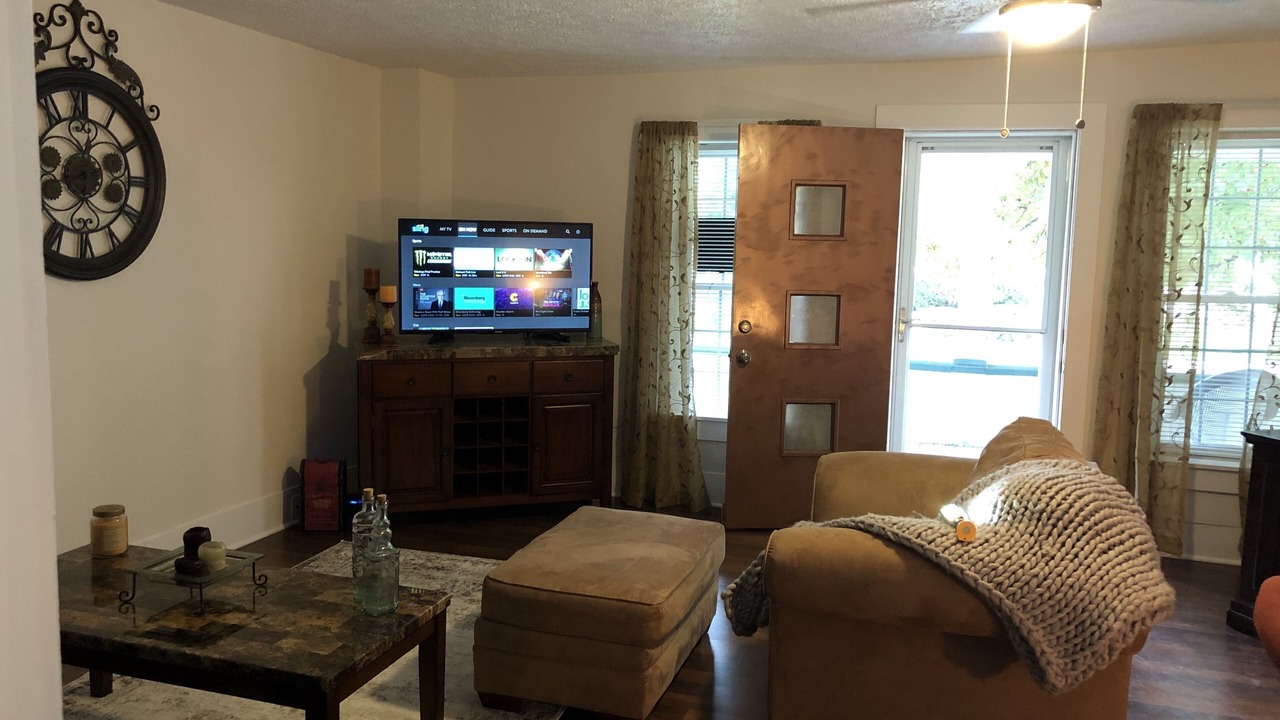 Photo of Livingroom in Ashland