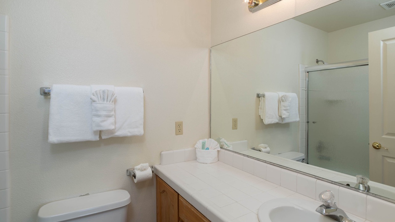 Photo of Bathroom in Motel District