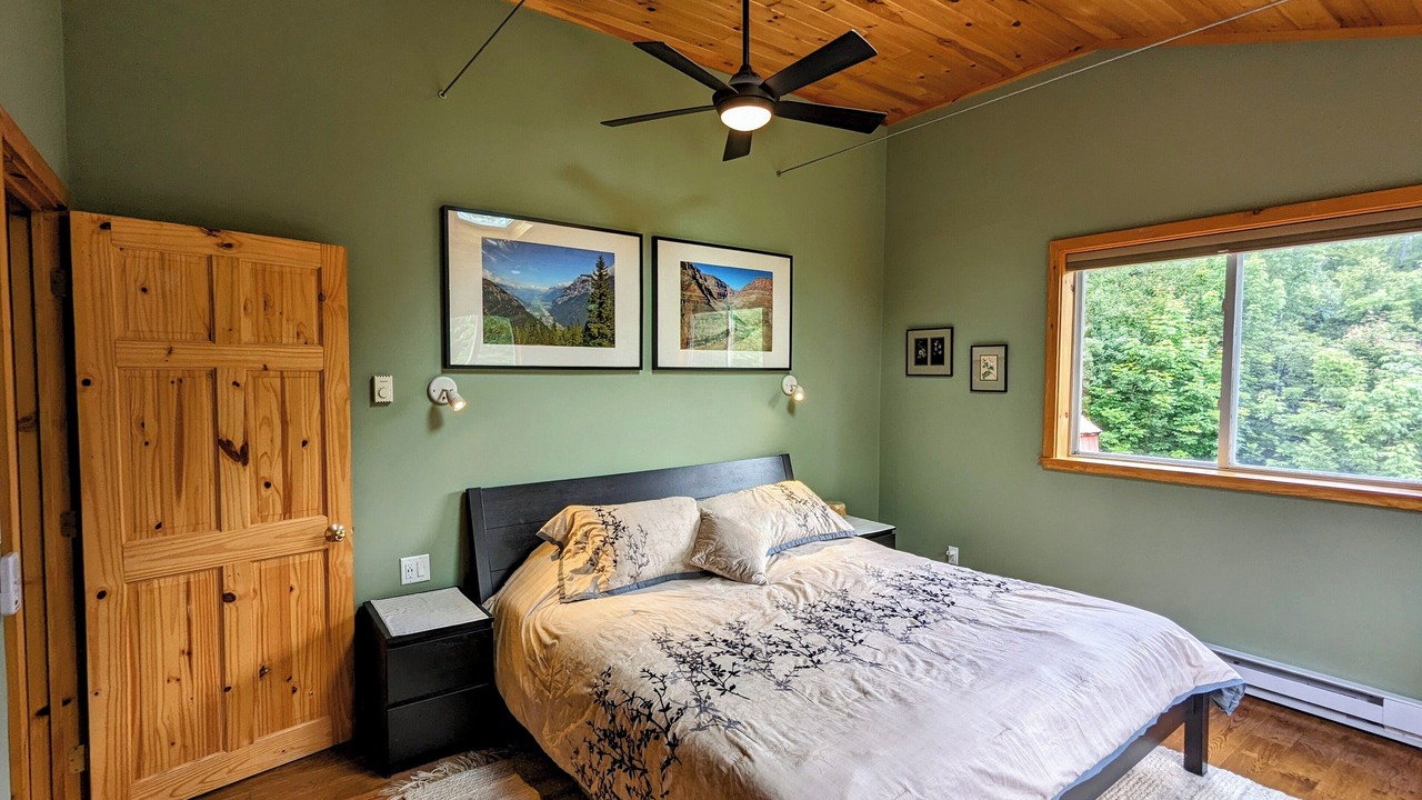 Photo of Bedroom in Sebago