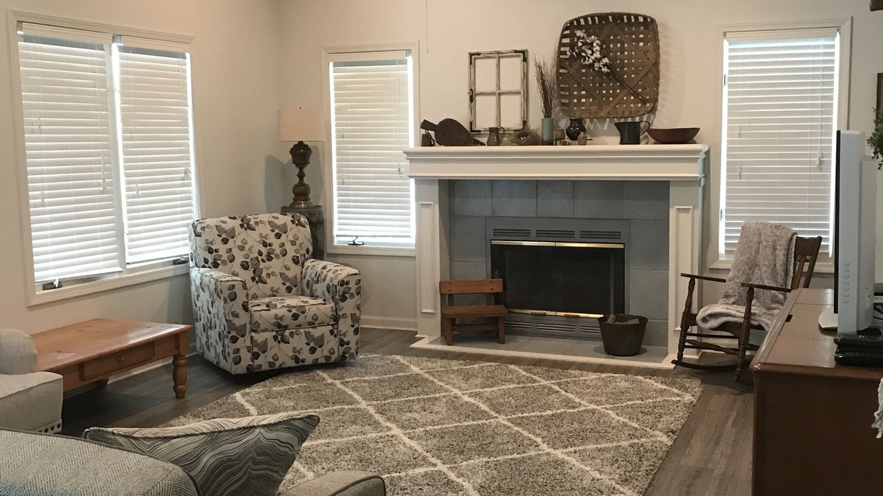 Photo of Livingroom in Jackson County