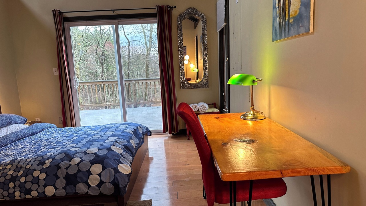 Photo of Bedroom in Mount Marion