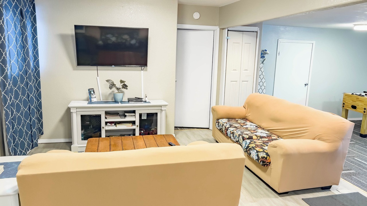 Photo of Livingroom in Big Lake