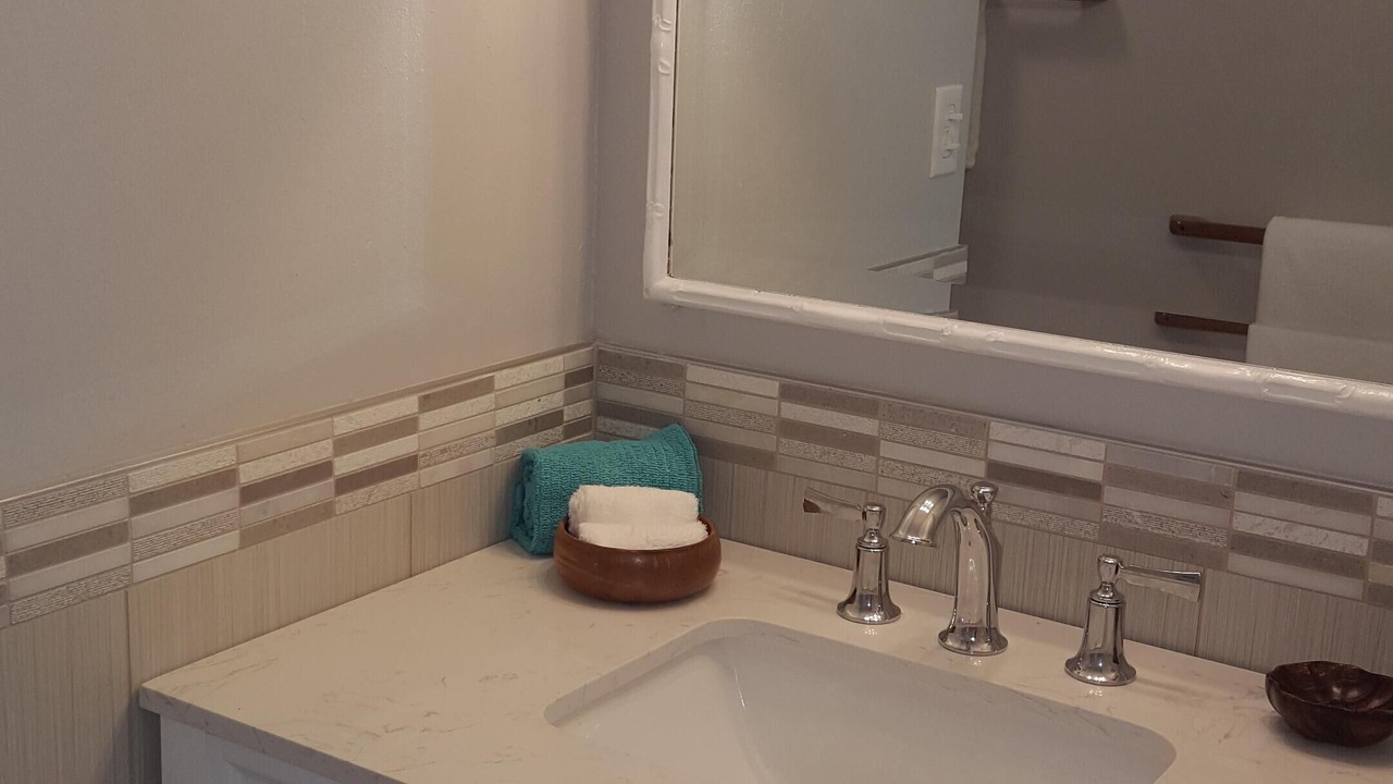 Photo of Bathroom in Punaluu