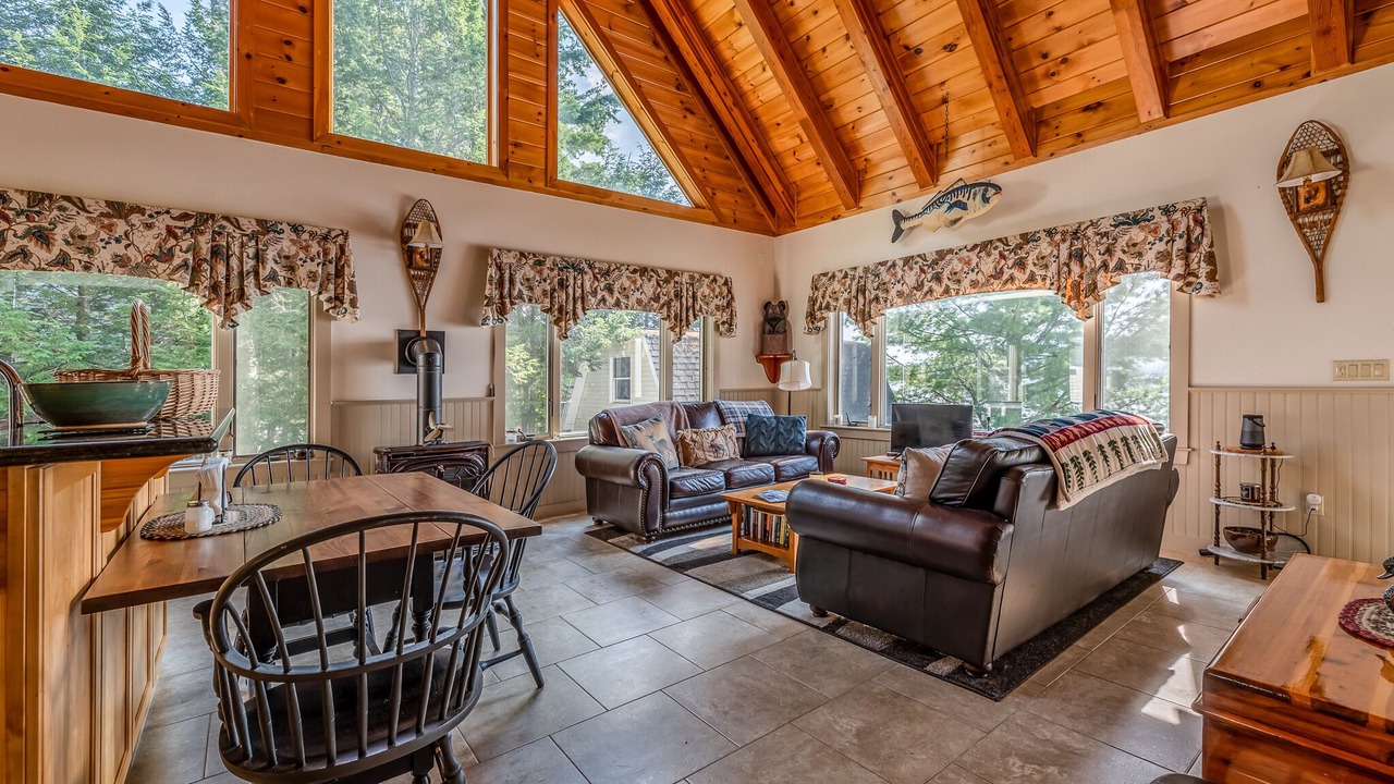 Photo of Livingroom in Beaver Cove