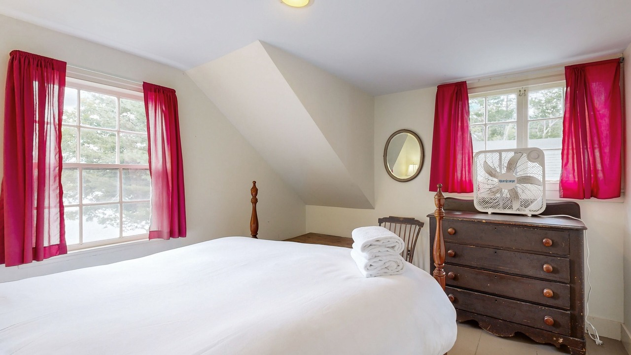 Photo of Bedroom in Trevett