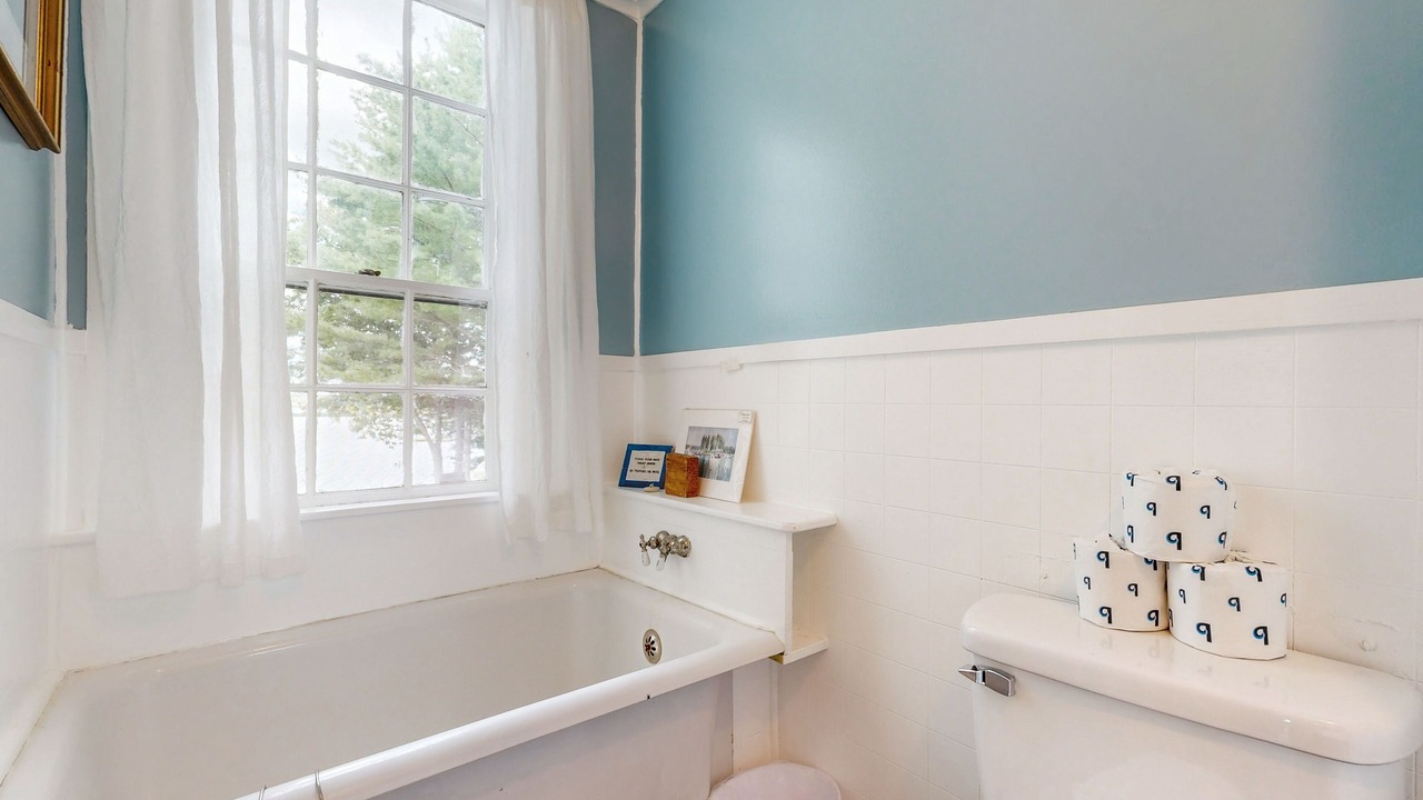 Photo of Bathroom in Trevett