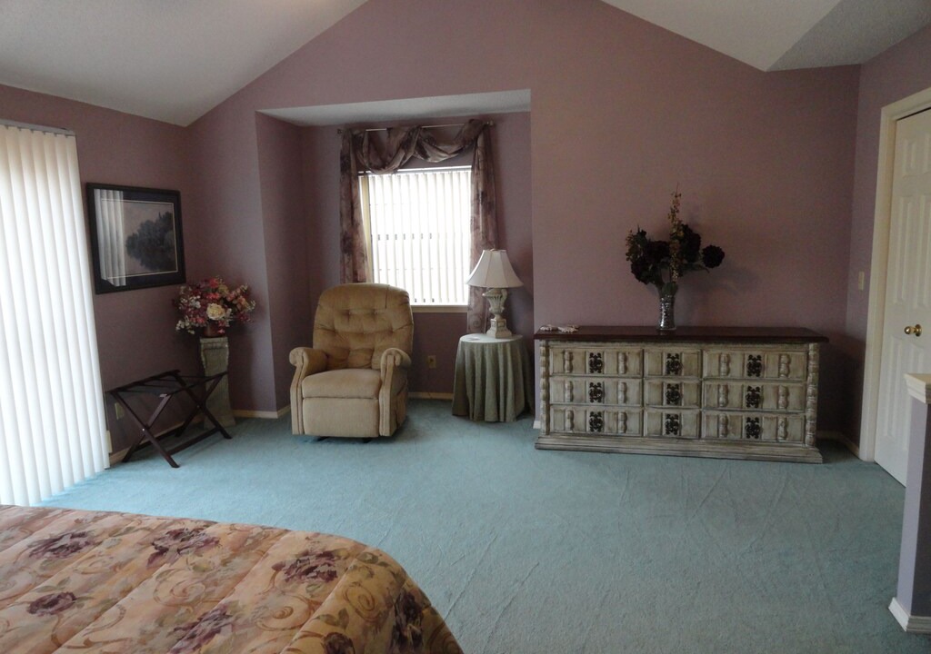 Photo of Bedroom in Lost Bridge Village