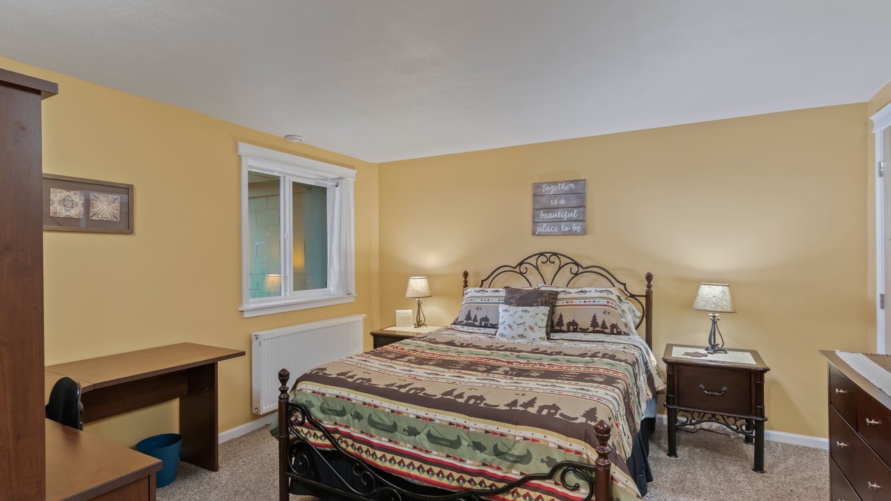 Photo of Bedroom in Kalifornsky