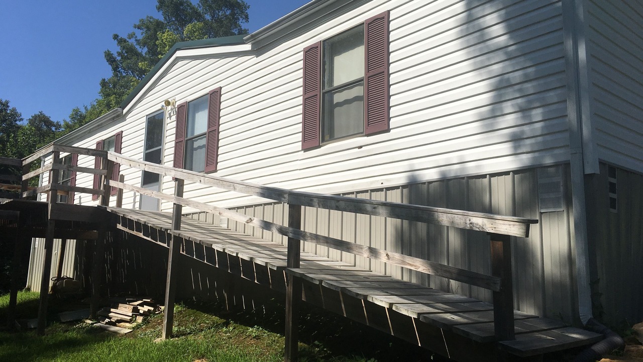Photo of Others in Lindseyville