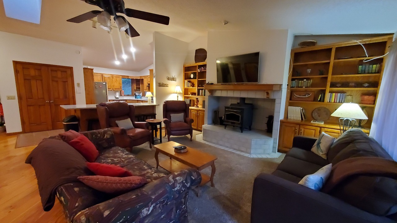 Photo of Livingroom in Lost Bridge Village