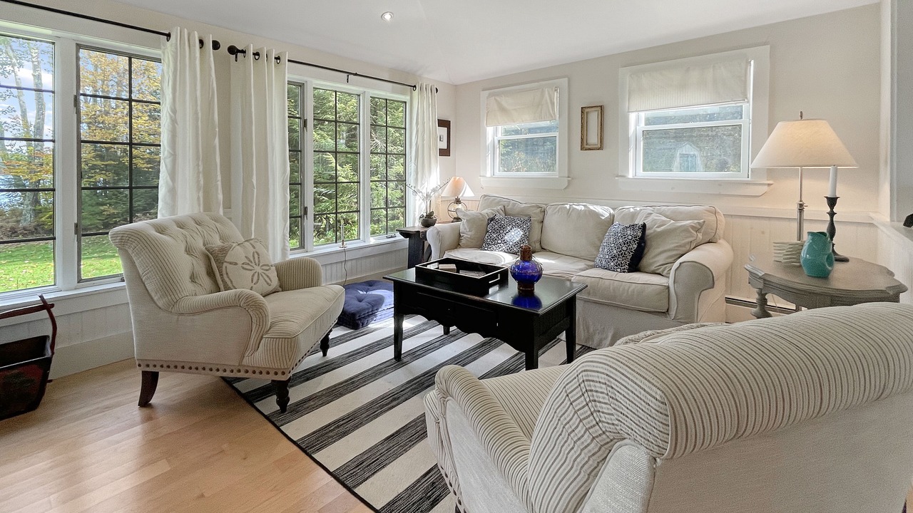 Photo of Bedroom in Damariscotta