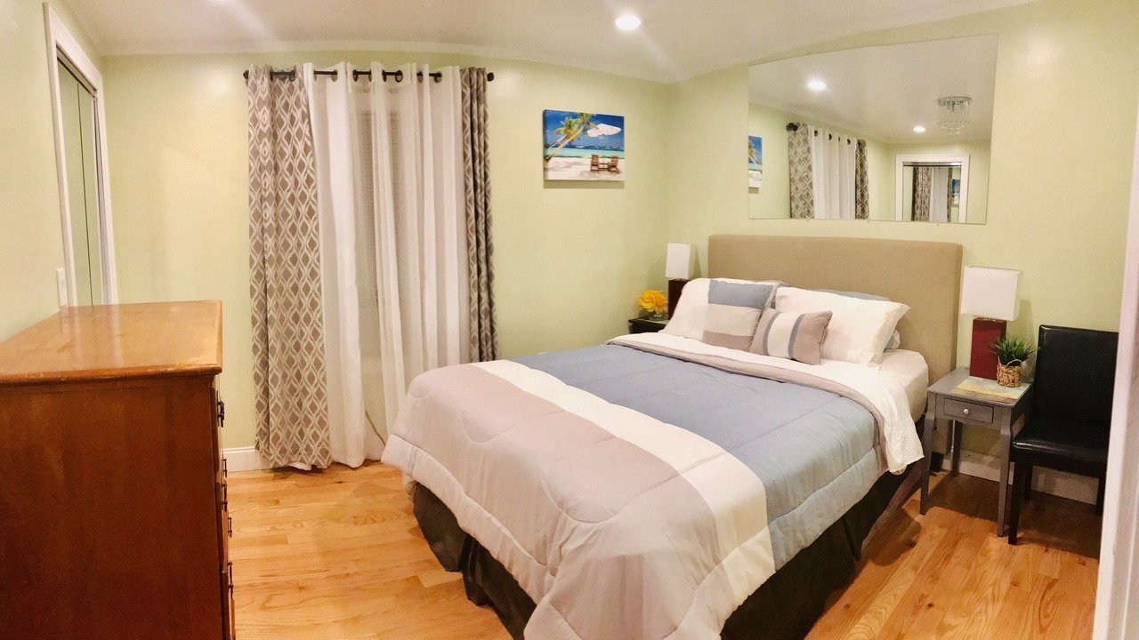 Photo of Bedroom in Quincy