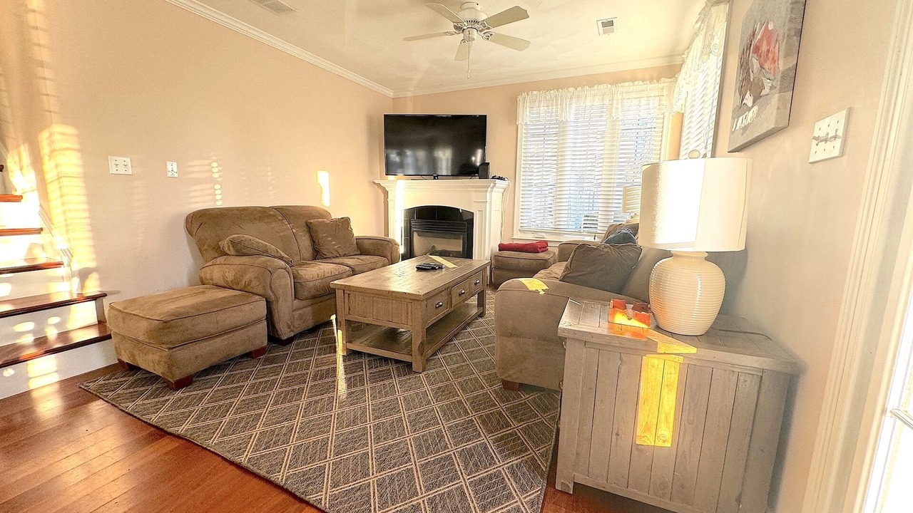 Photo of Livingroom in Point Judith