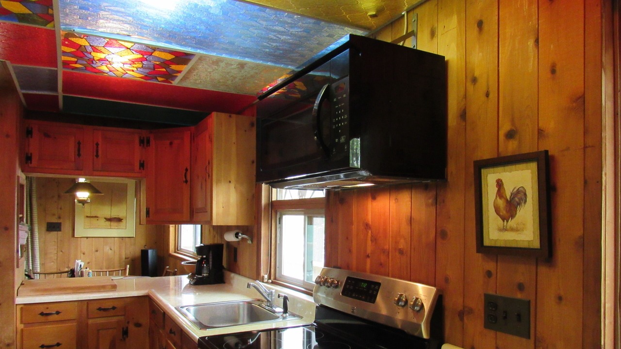 Photo of Kitchen in Lake Arrowhead