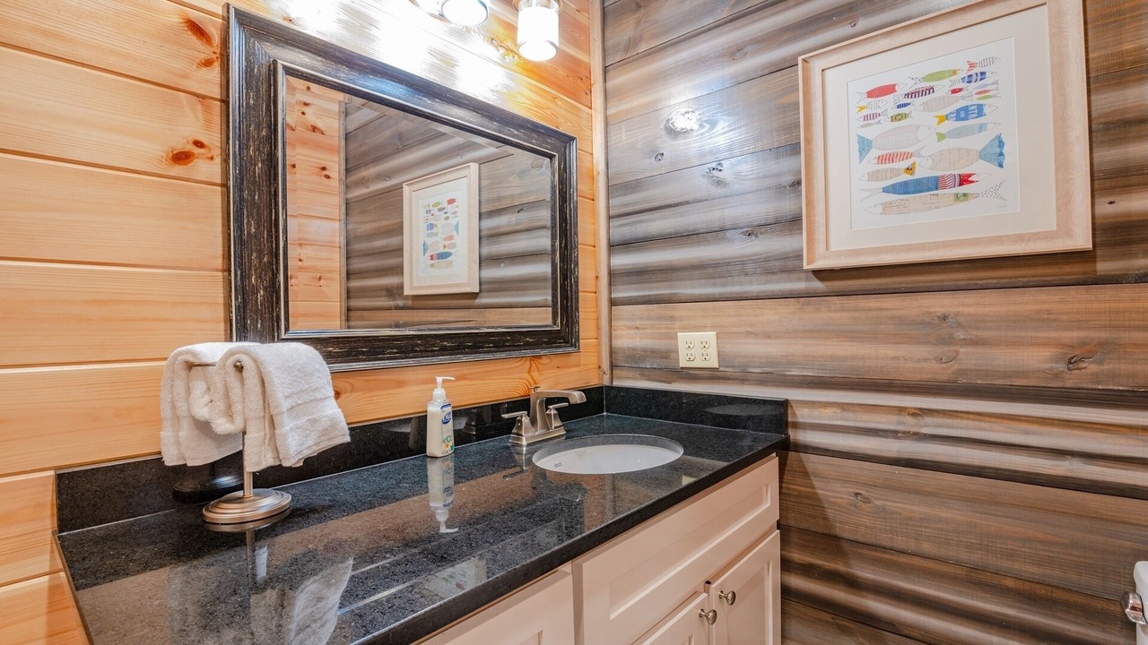 Photo of Bathroom in Broken Bow