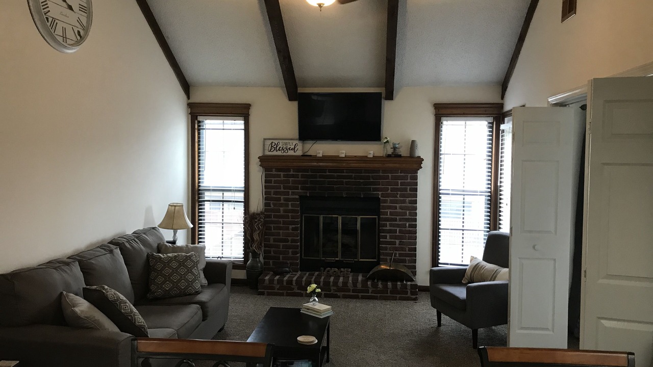Photo of Livingroom in Shawnee