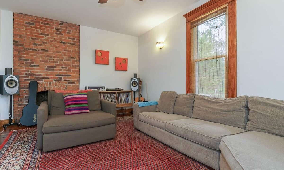 Photo of Bedroom in Weinland Park