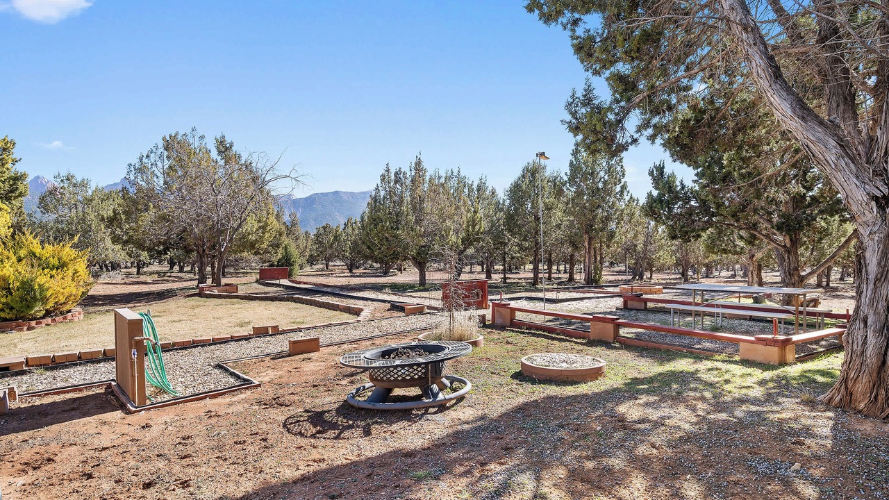 Photo of Outdoor in New Harmony