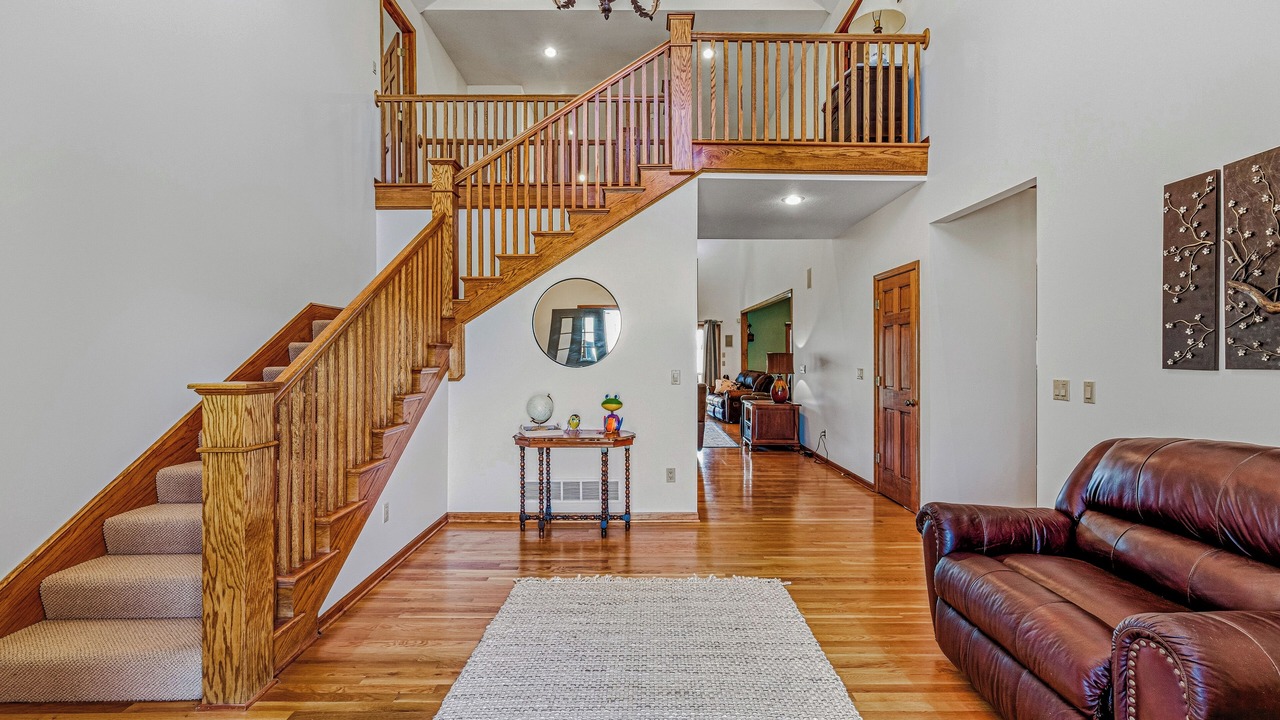 Photo of Livingroom in Lee's Summit