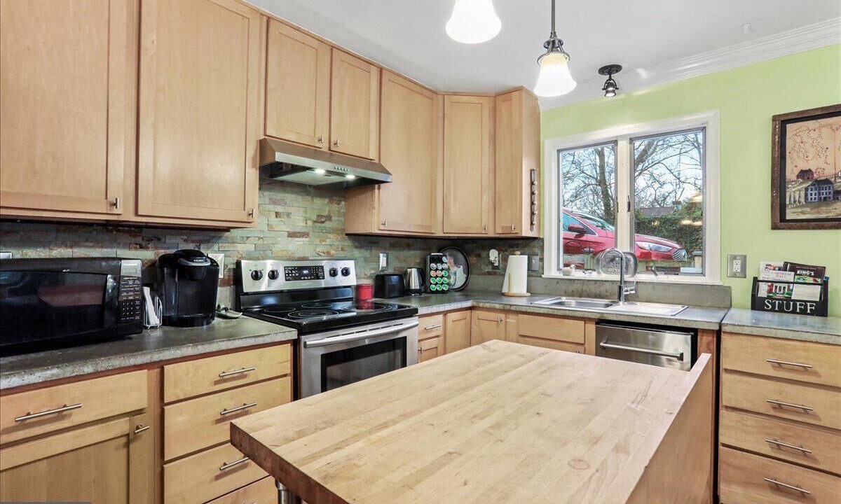 Photo of Kitchen in Shepherdstown