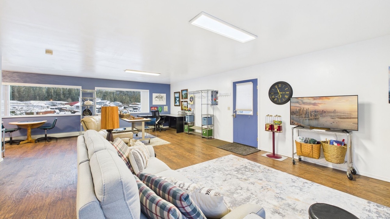 Photo of Livingroom in Juneau