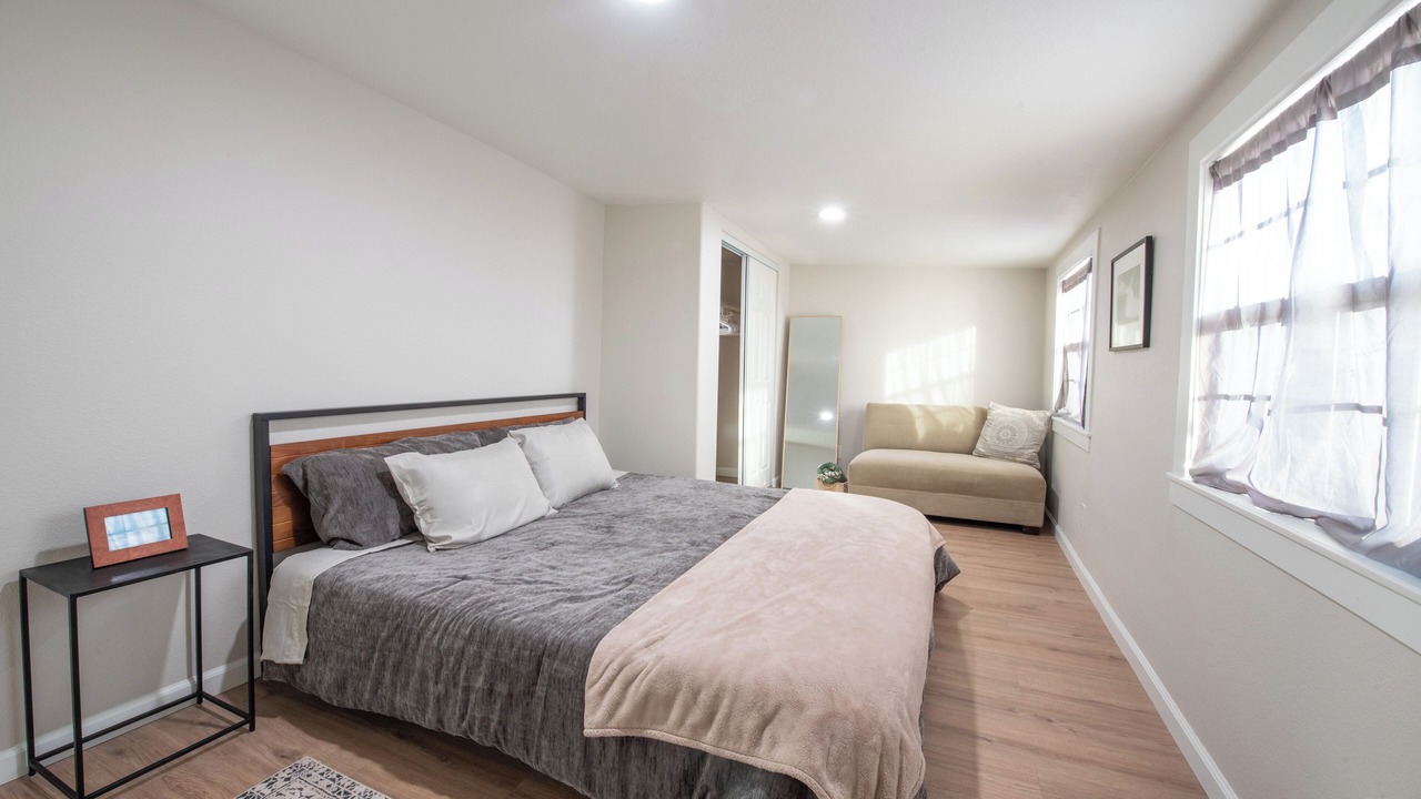 Photo of Bedroom in Grover Beach
