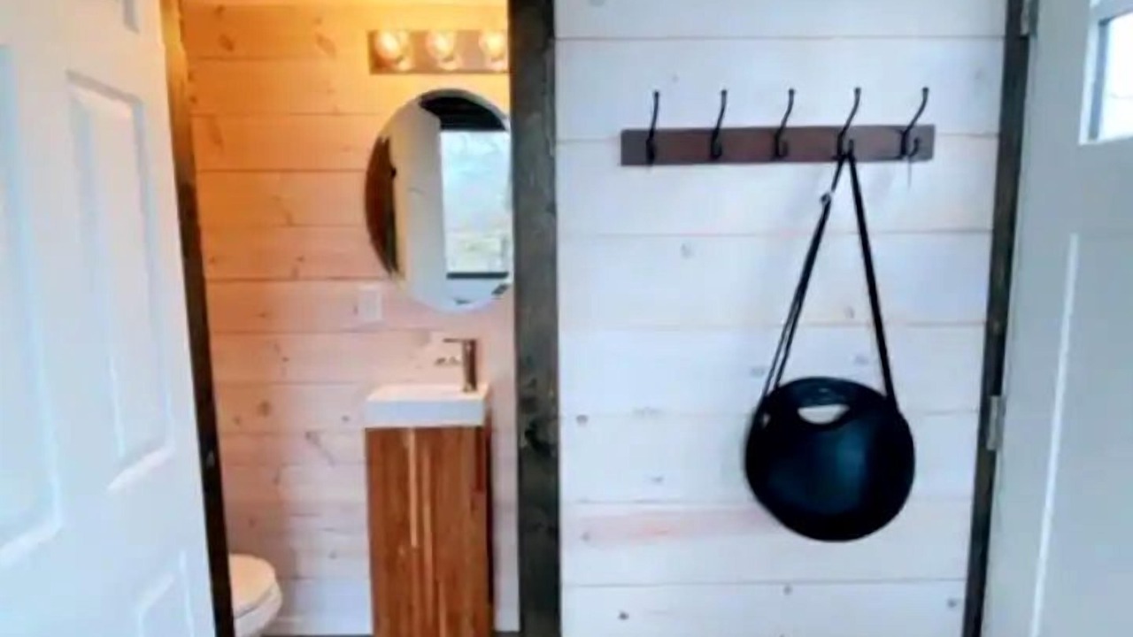 Photo of Bathroom in Triadelphia