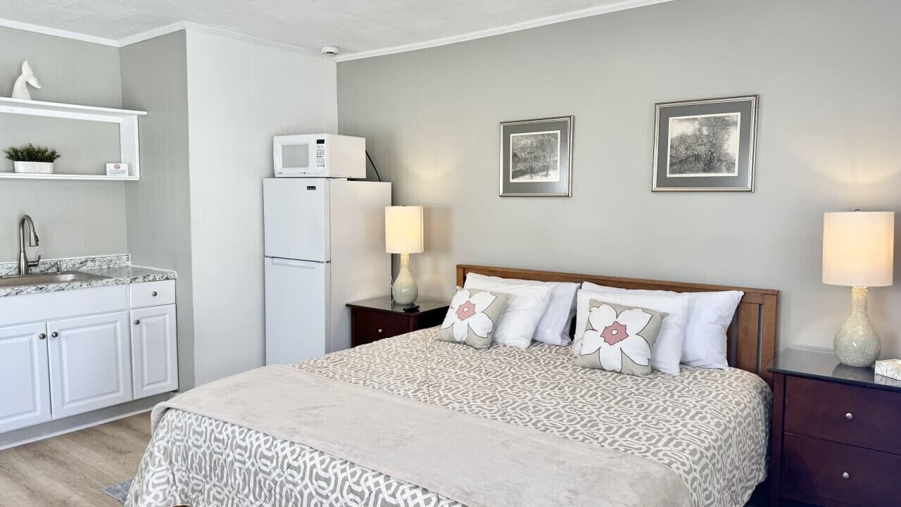 Photo of Bedroom in Hulls Cove