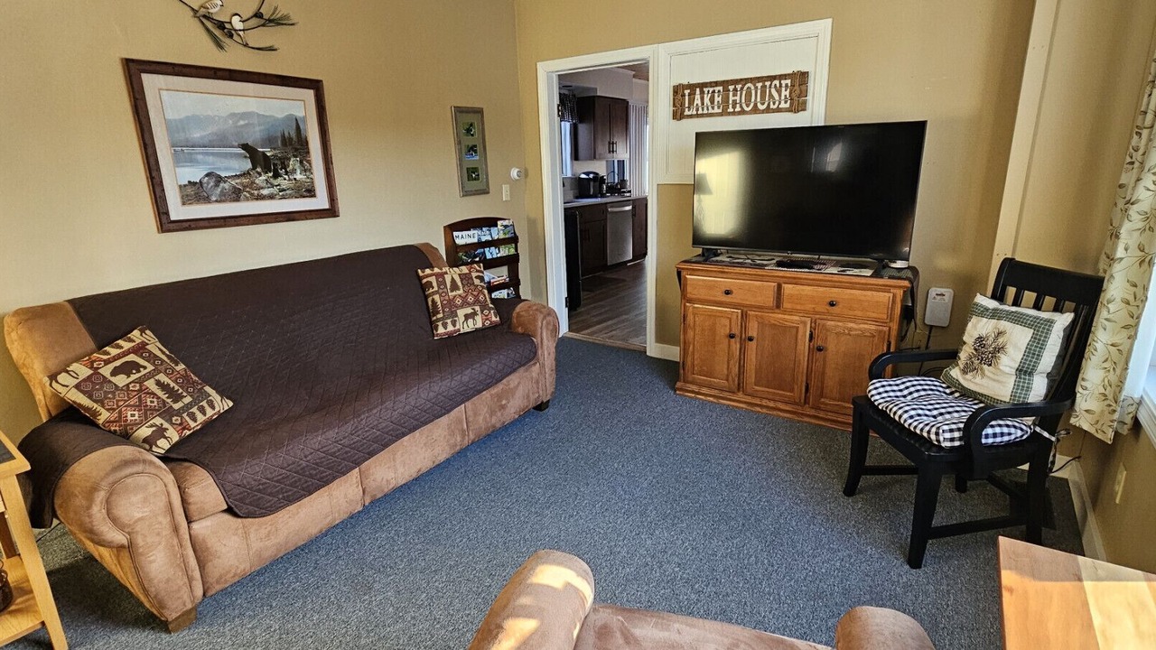 Photo of Livingroom in Greenville Junction
