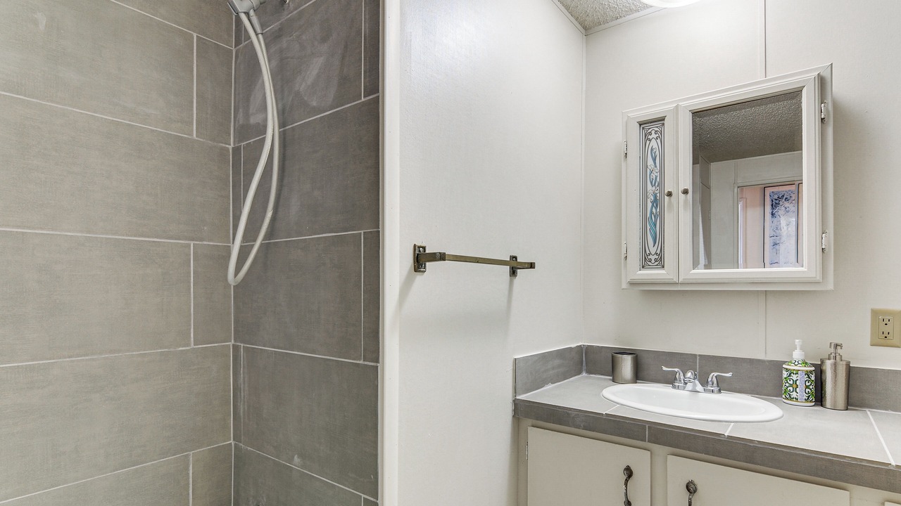 Photo of Bathroom in Greenehaven