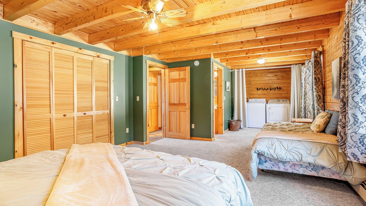 Photo of Bedroom in New Durham