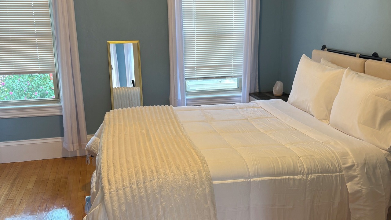 Photo of Bedroom in Lowell
