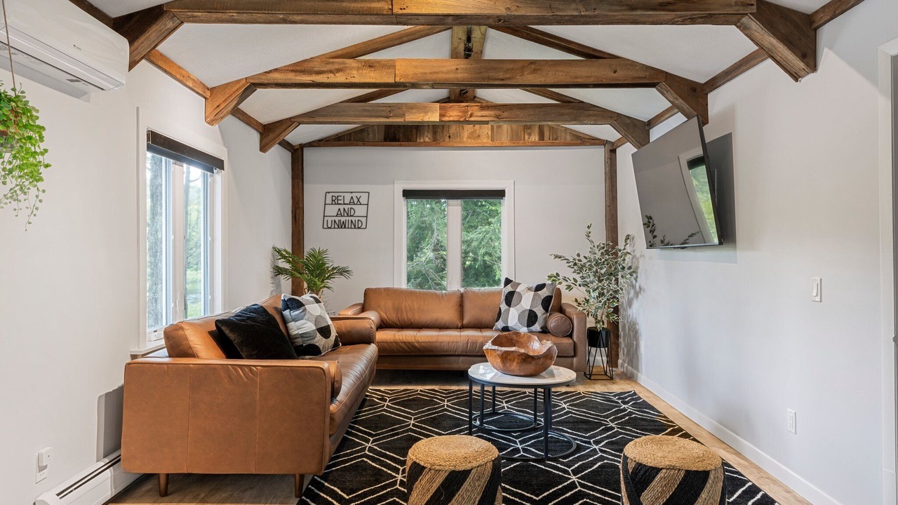 Photo of Livingroom in Otis