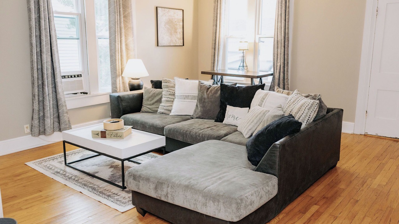 Photo of Livingroom in Bowling Green