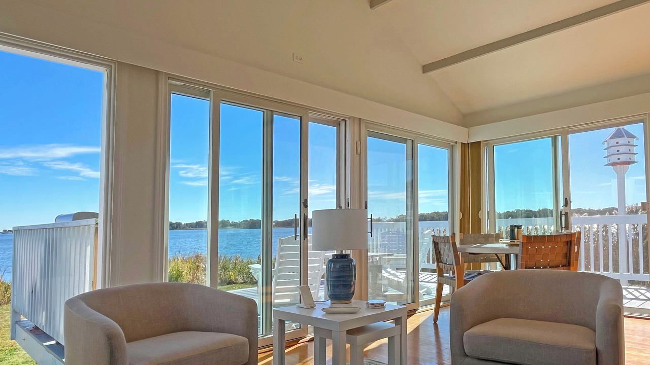 Photo of Livingroom in Old Saybrook Center
