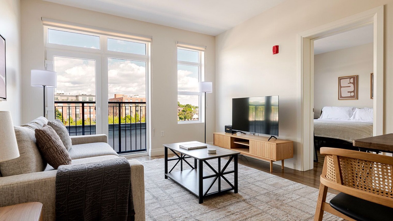 Photo of Livingroom in Newtonville
