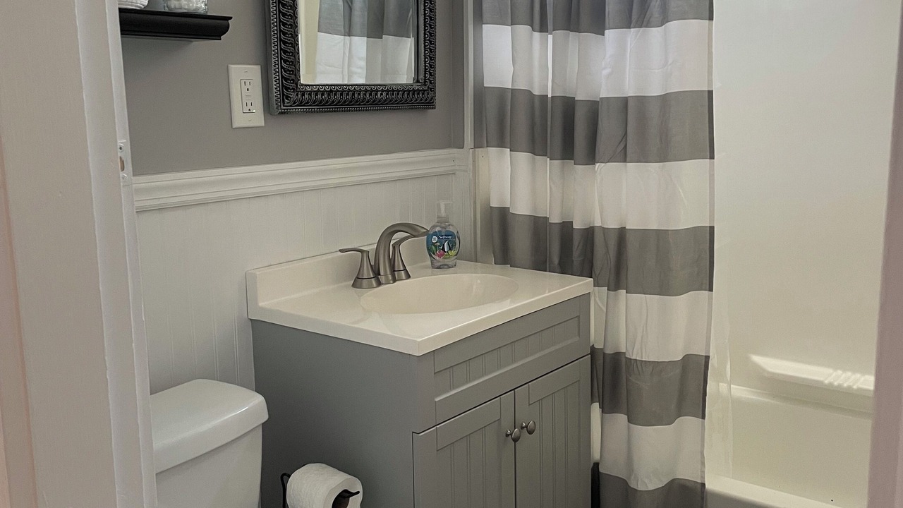 Photo of Bathroom in Melrose