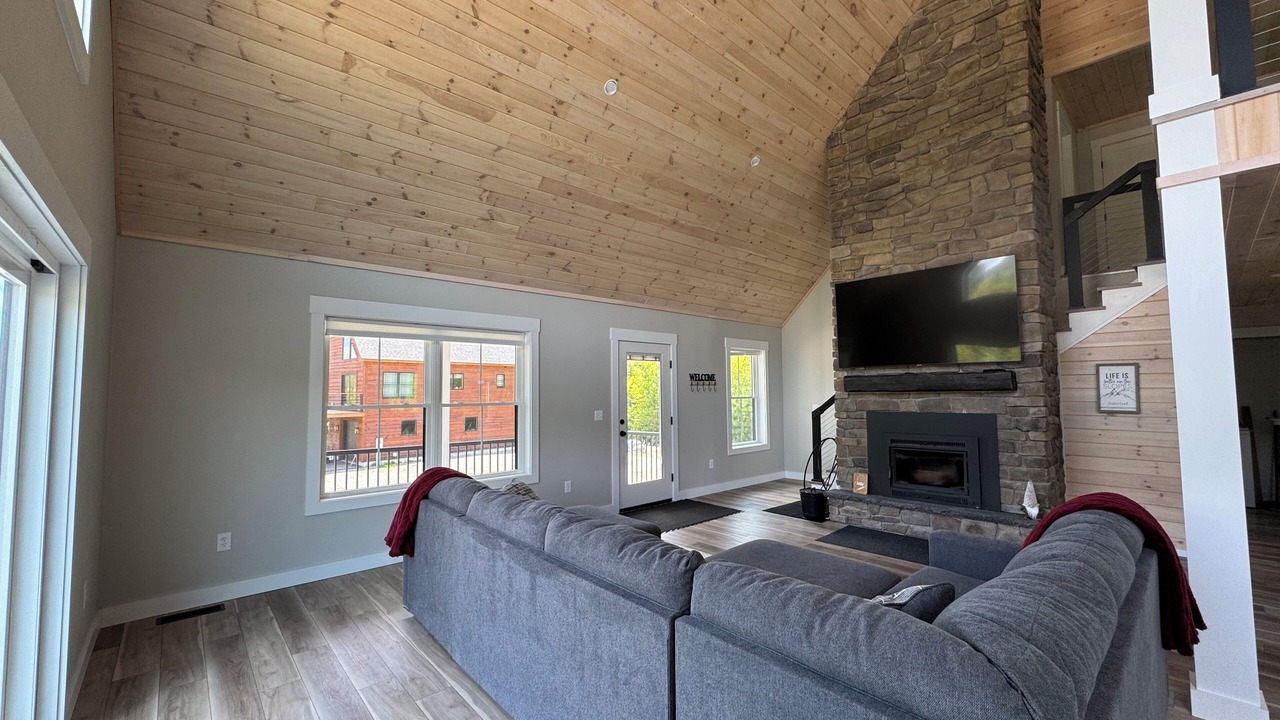 Photo of Livingroom in Wyman