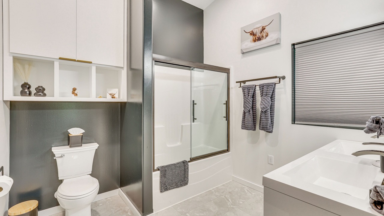 Photo of Bathroom in Walhonding