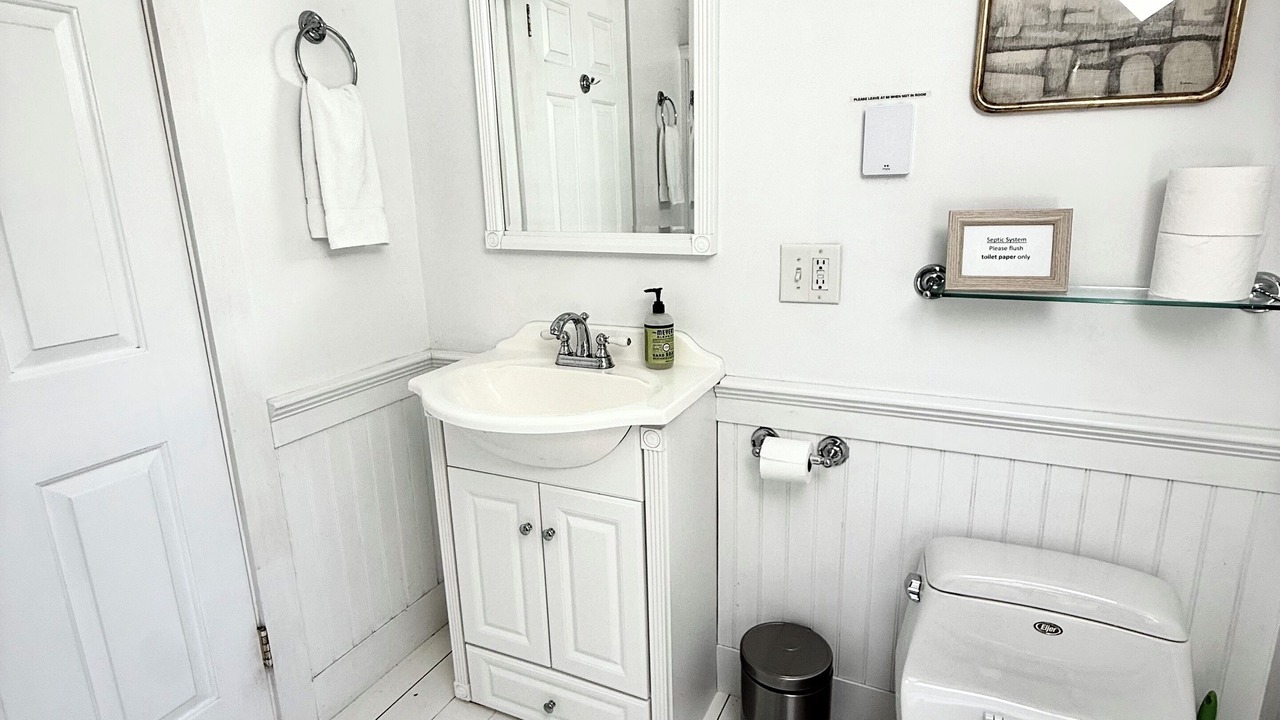 Photo of Bathroom in Glendale