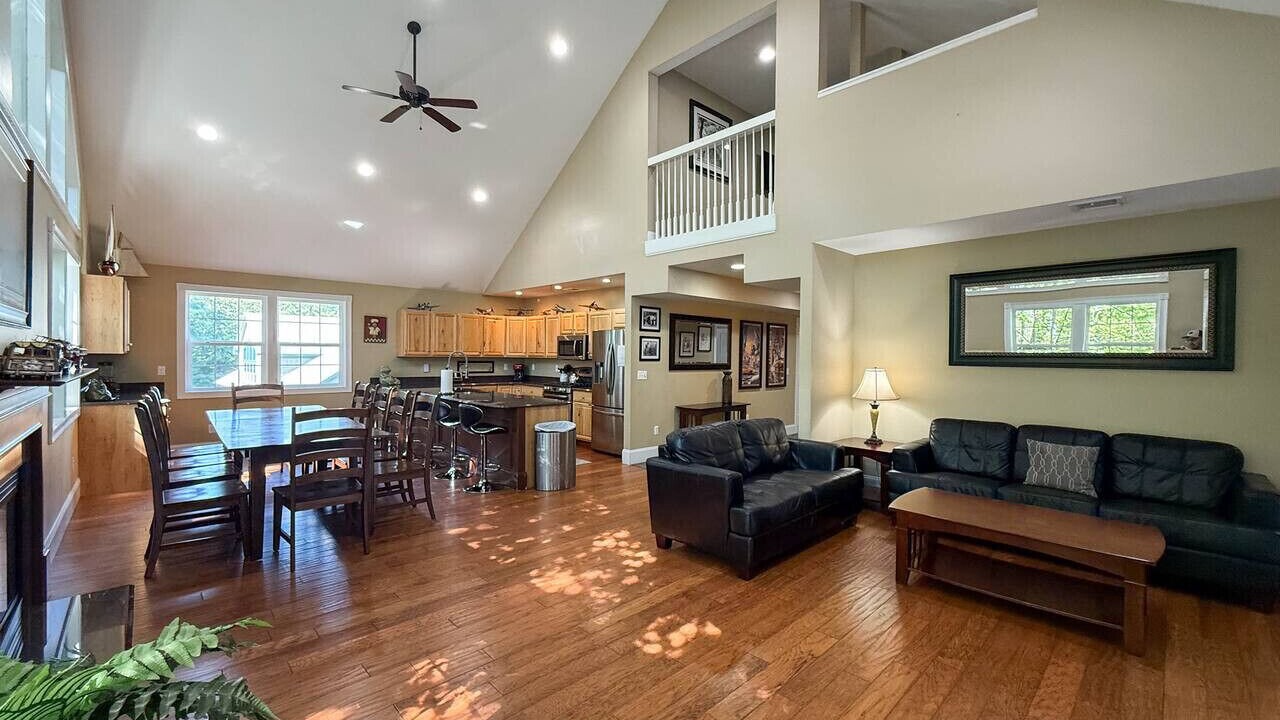 Photo of Livingroom in North Conway