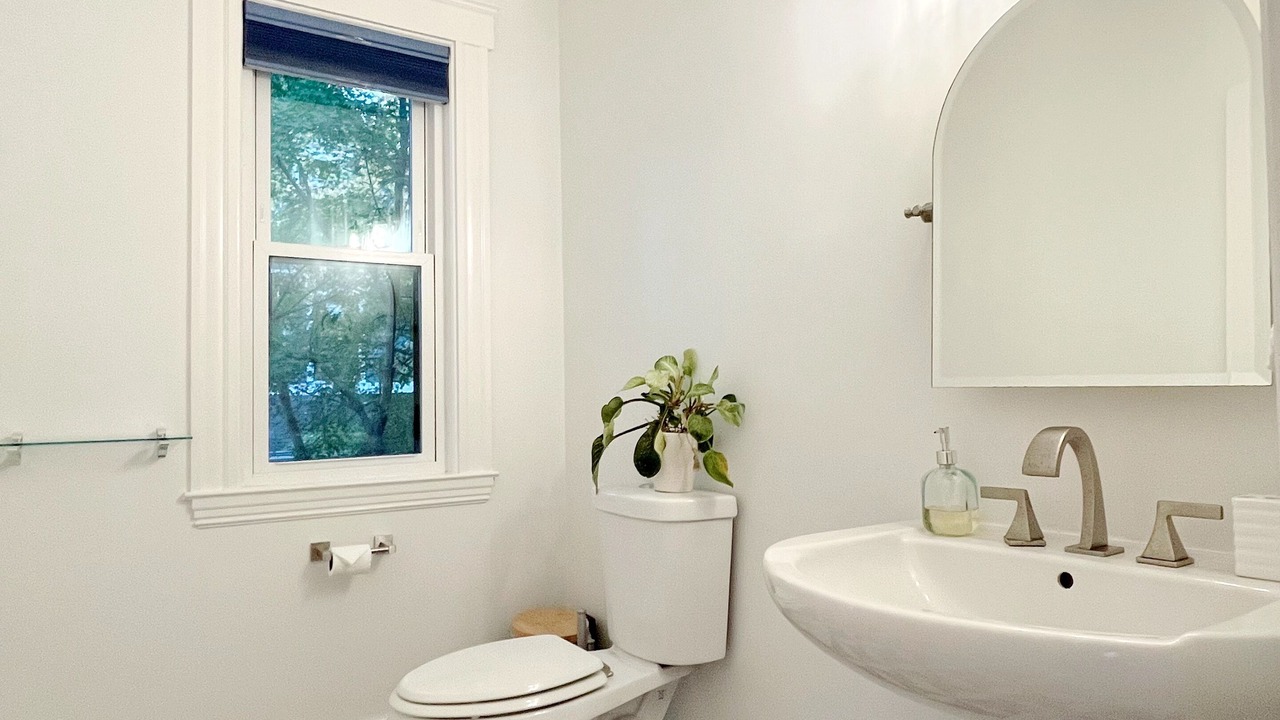 Photo of Bathroom in Porter Square