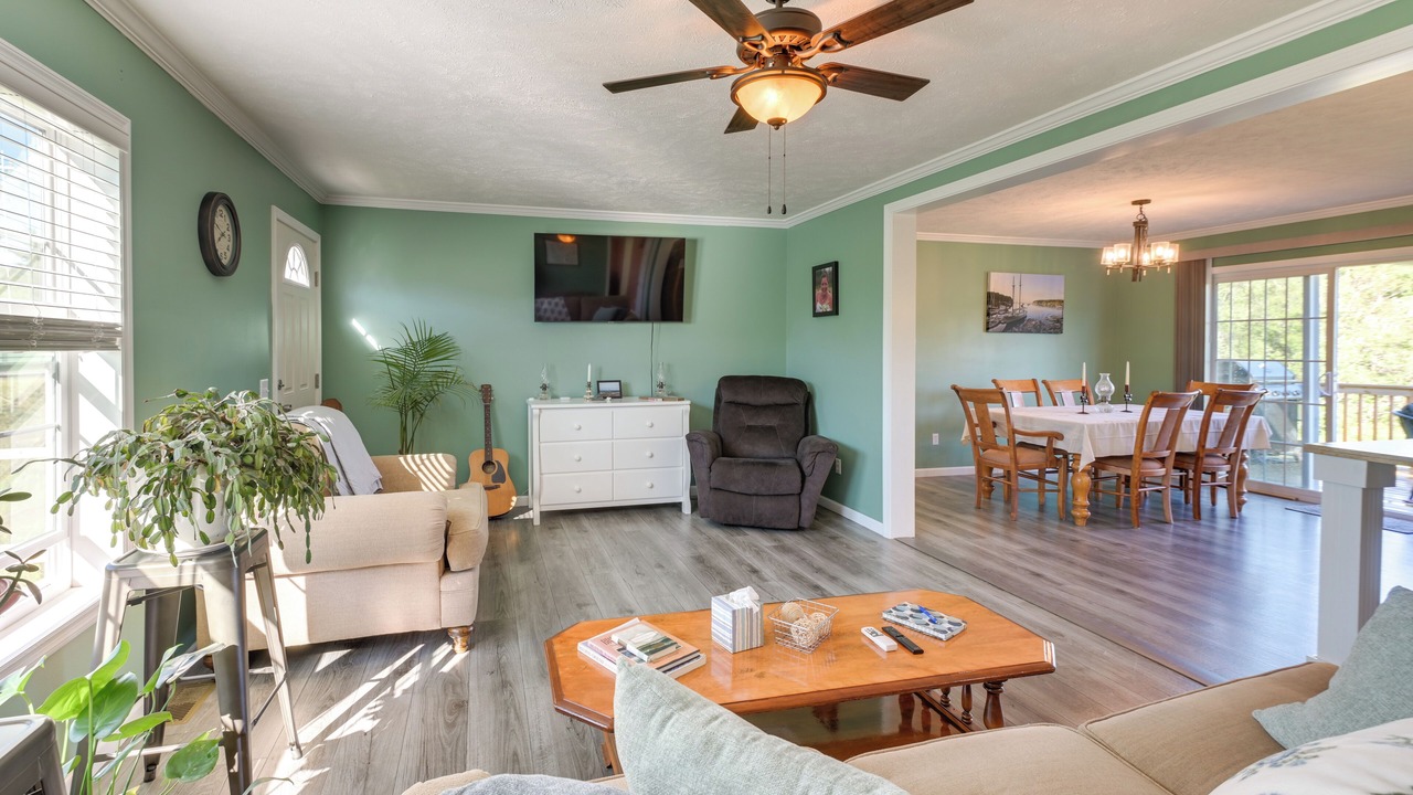 Photo of Livingroom in Lubec