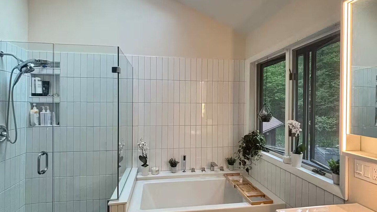Photo of Bathroom in New Lebanon