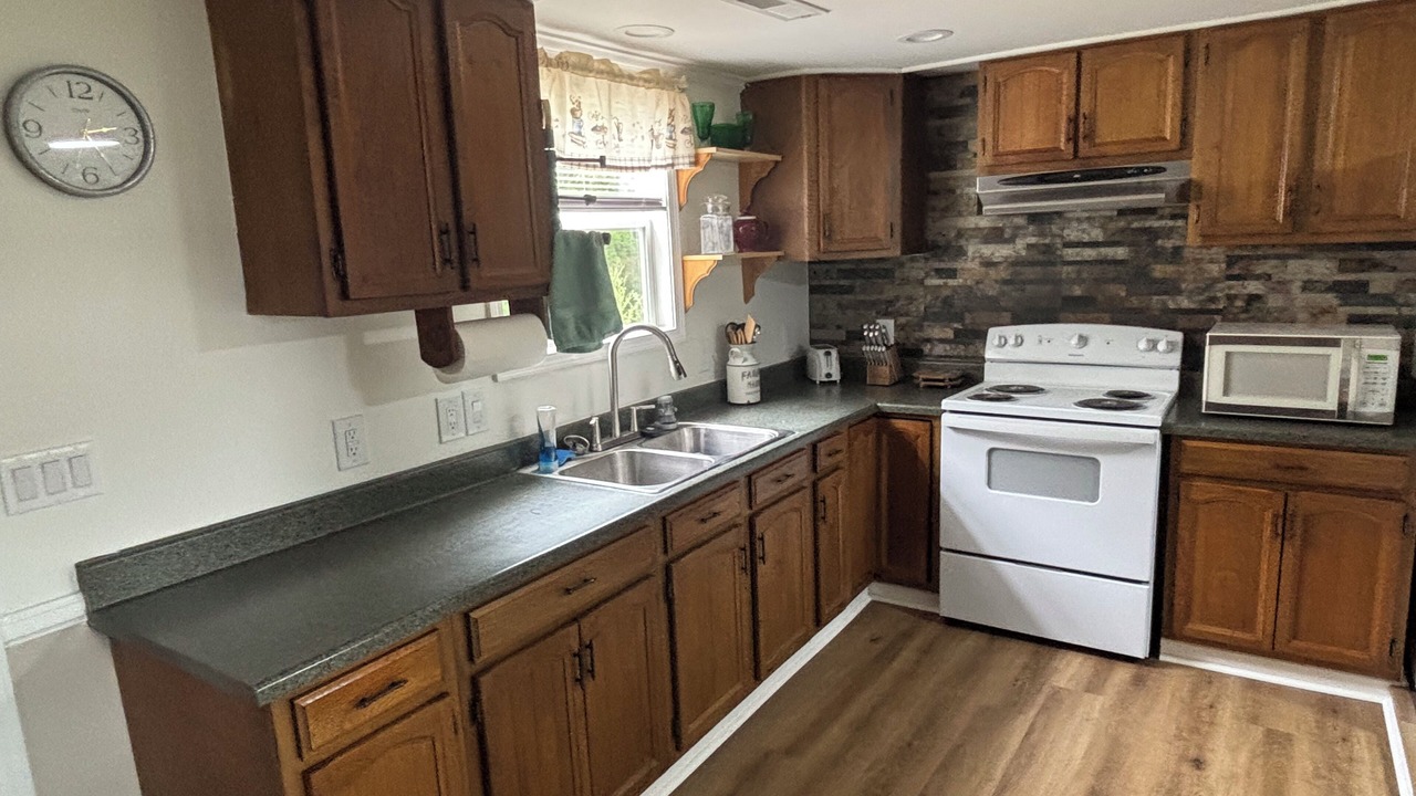 Photo of Kitchen in Redstar