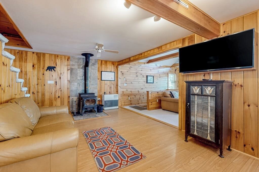 Photo of Livingroom in Pine River Pond