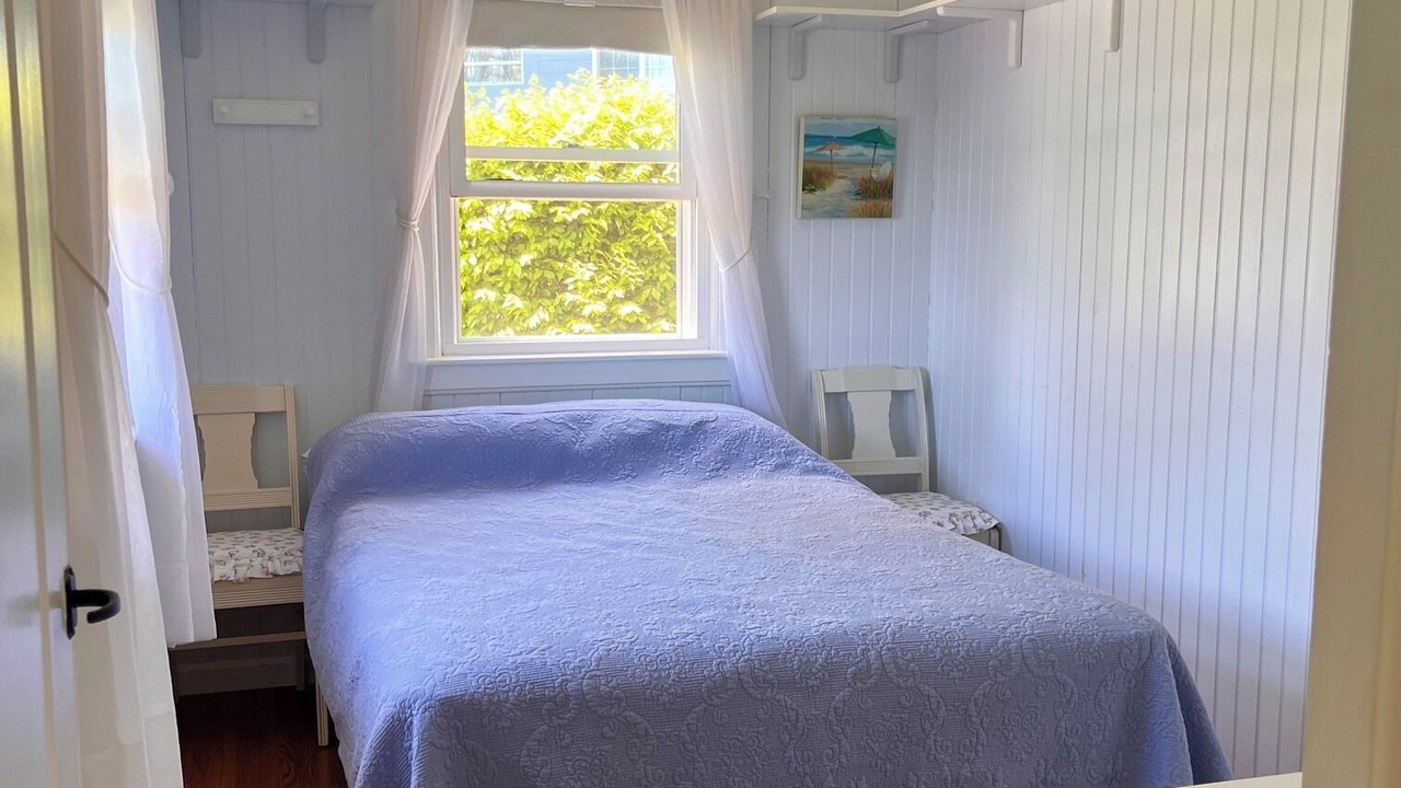 Photo of Bedroom in Old Lyme